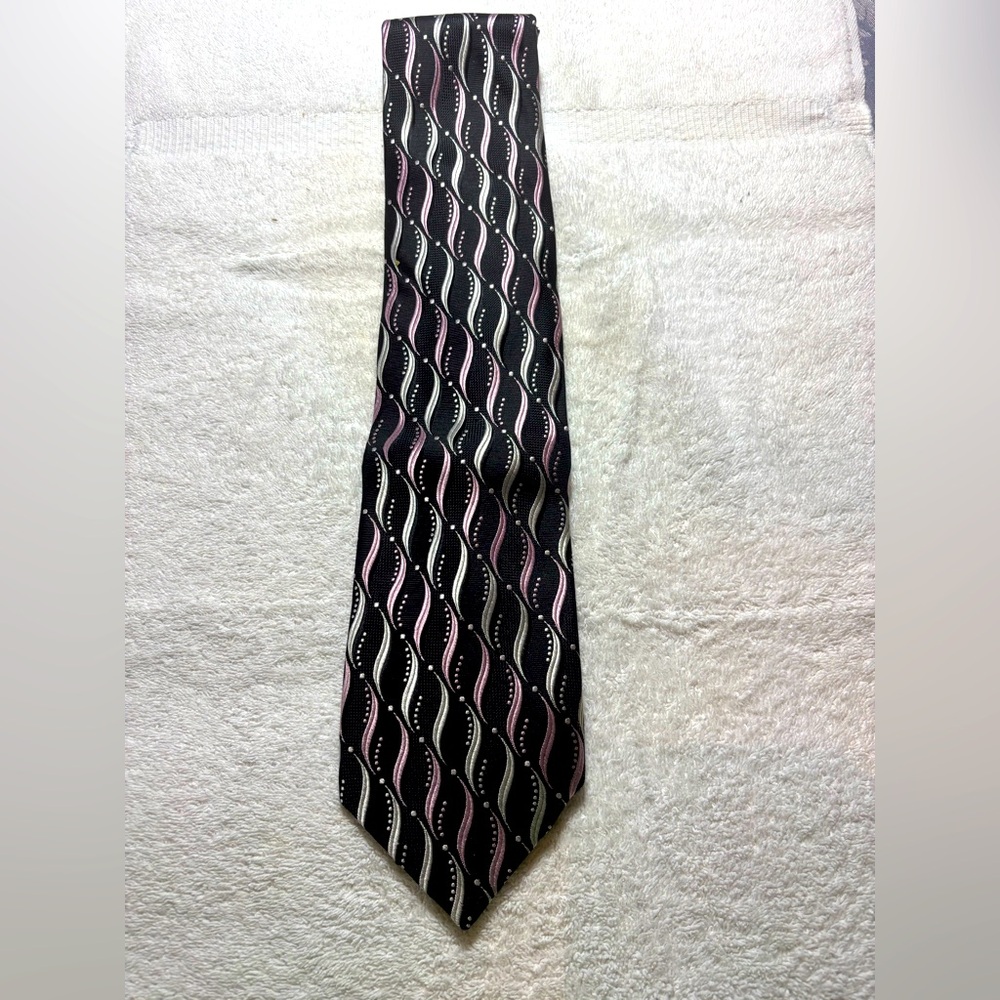 Bachrach Black and Pink Tie with Diagonal Stripes